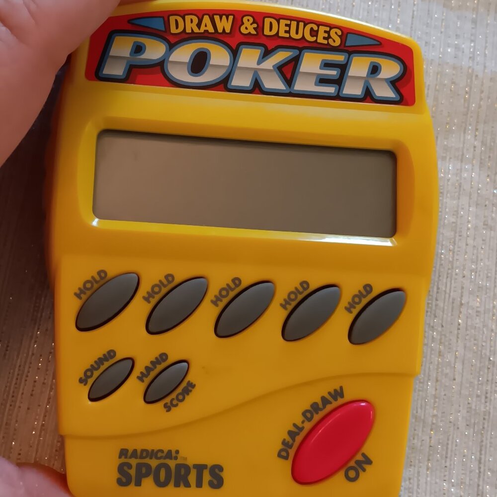 Vintage Radica DRAW & DEUCES Sports Poker Handheld 2-in-1 LCD travel pocket game